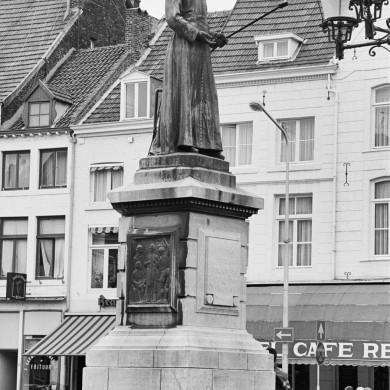 Rijksdienst voor het Cultureel Erfgoed: Tangel, L.M.