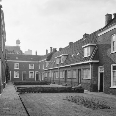 Rijksdienst voor het Cultureel Erfgoed: Dukker, G.J.