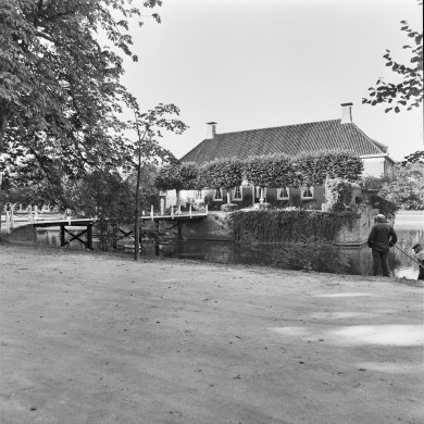 Rijksdienst voor het Cultureel Erfgoed: Wal, A.J. van der