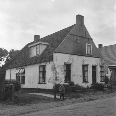 Rijksdienst voor het Cultureel Erfgoed: Berg, H.M. van den