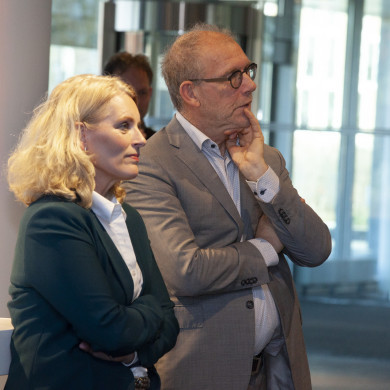 Rijksdienst voor het Cultureel Erfgoed: Steen, Monique van der