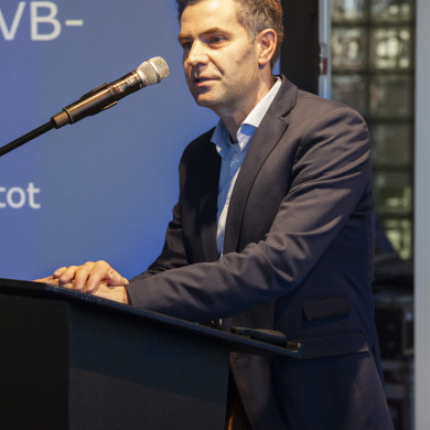 Rijksdienst voor het Cultureel Erfgoed: Steen, Monique van der