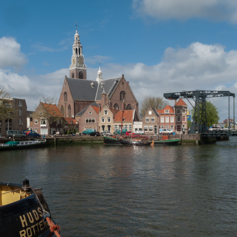 Maassluis, kijk op de Groote Kerk vanaf de Haven - Michielverbeek