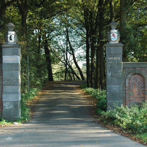 Toegang tot het kasteel Mauri ck, Vught - P.H. Louw