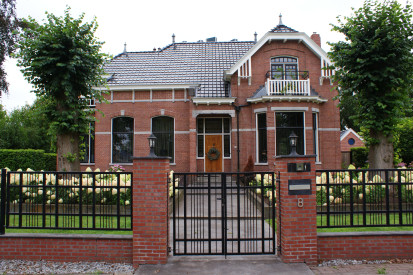 Rijksmonumentale boerderij aan De Zulthe 8 te Roden