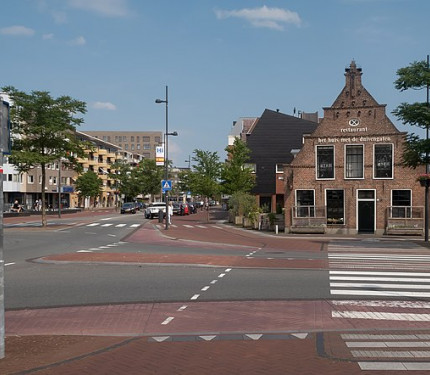 Hoogeveen, het Huis met de Duivengaten - Michielverbeek