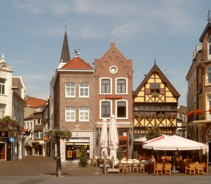 Sittard, monumentale panden op plein - Michielverbeek