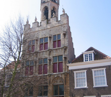 Zicht op een deel van het Stadhuis van Tholen, Hoogstraat 12, 4691 CB Tholen - M.Minderhoud