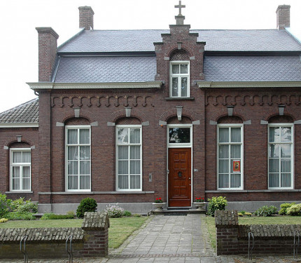 Pastorie van de St. Genovevakerk, Breugel, NL - Wammes Waggel