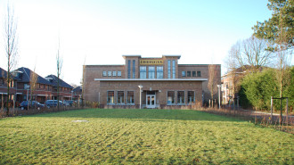 Bollenschuur te Driehuizen, gemeente Lisse - Joris