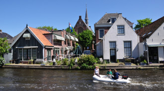 Netherlands, Zuid-Holland, Leiderdorp, Oude_Rijn - Vincent van Zeijst