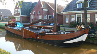 Spitse praam Familietrouw voor het museum Kapiteinshuis Pekela - Gerardus