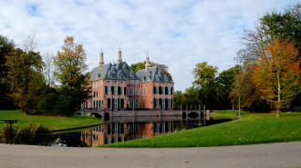 Kasteel Duivenvoorde in Voorschoten Wikimedia commons - Rifatuzun