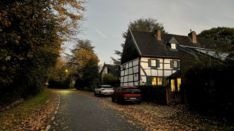 vakwerkhuis op een heuvel in het Zuid-Limburgse 