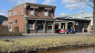 Garage pand W.H. Bosgrastraat 138